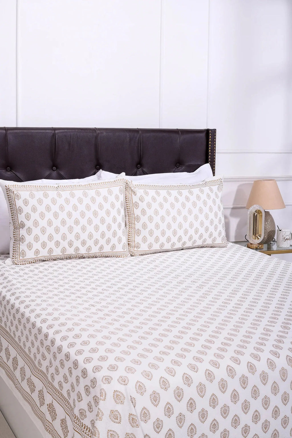 Pastel Jameela Booti White Cotton Bedsheet 90 x 108 in - grahsajja