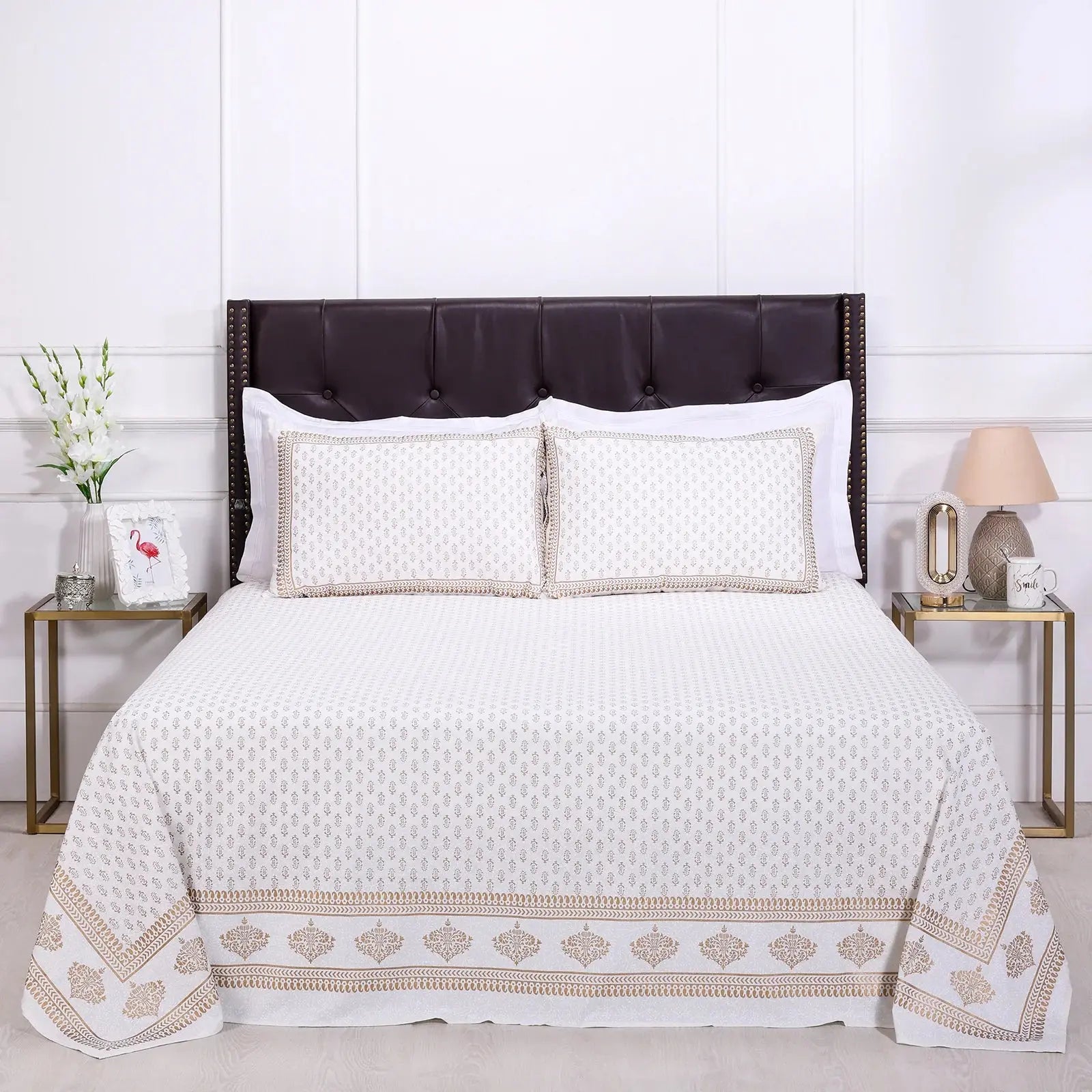 Pastel Jia Booti White Cotton Bedsheet - grahsajja