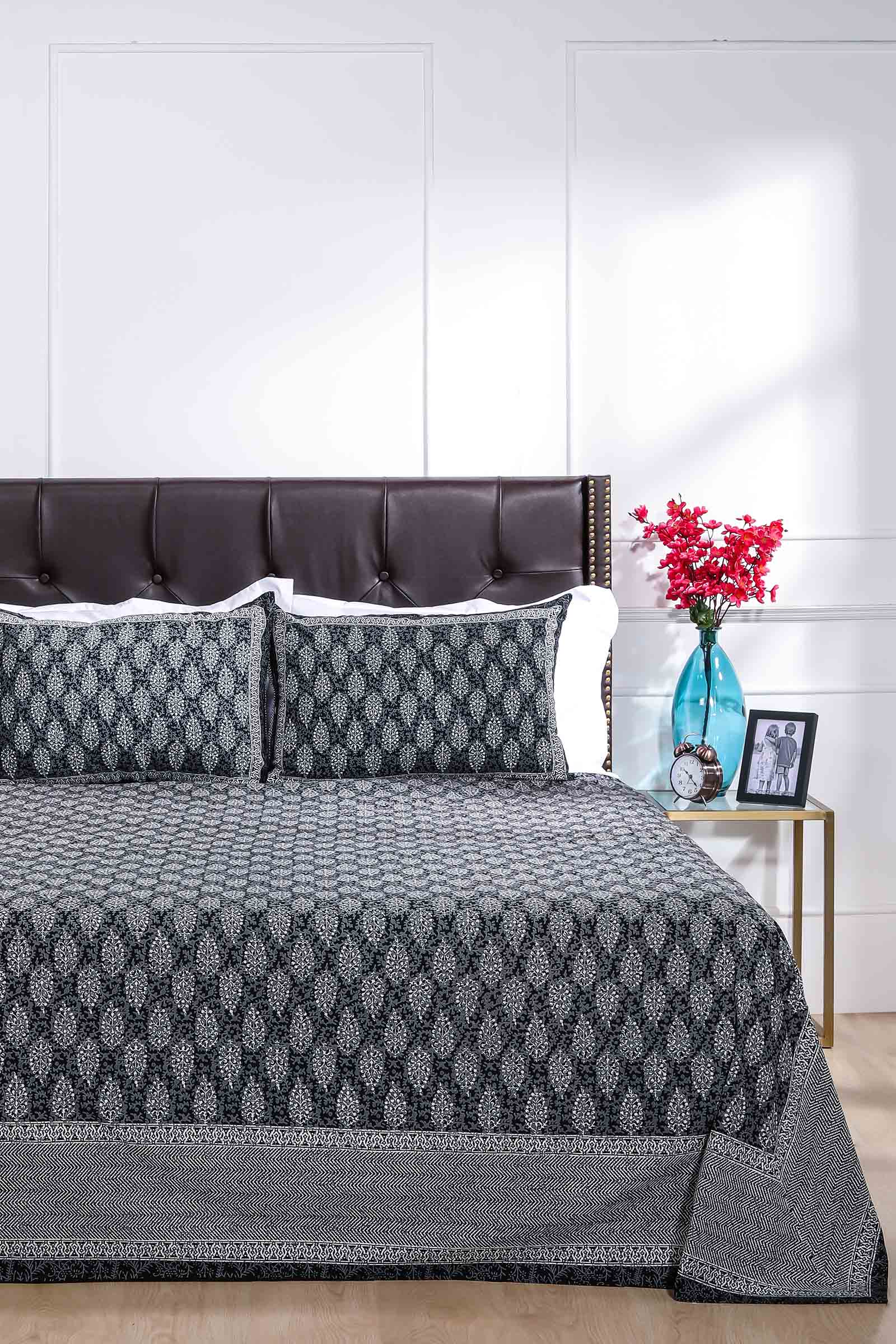 Block Printed Bedsheet Boota Black 90 x 108inch - grahsajja