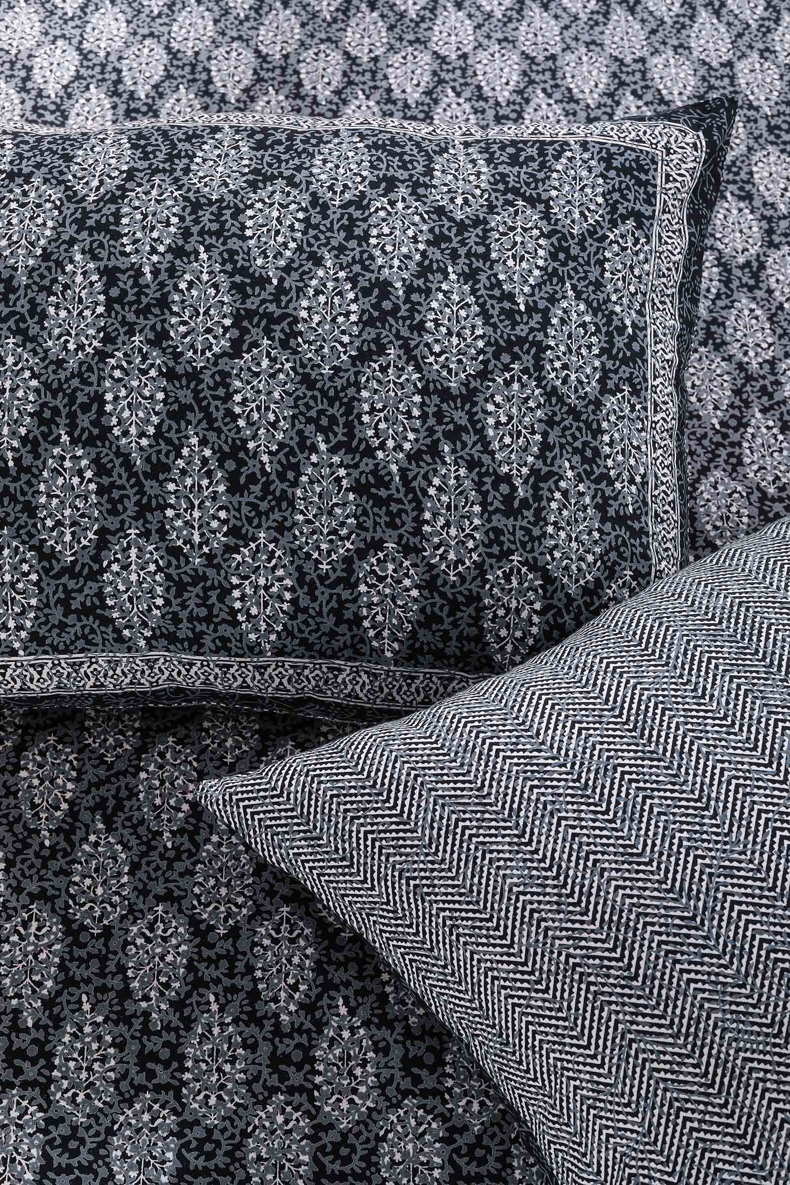 Block Printed Bedsheet Boota Black 90 x 108inch - grahsajja