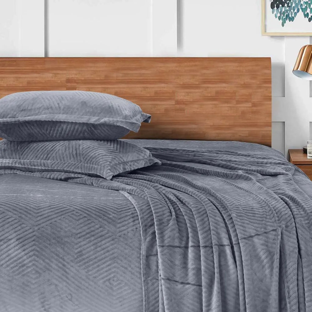 Sutton Warm Bedsheet Double bed with 2pc Pillow Cover| Graphite Grey LA CASA