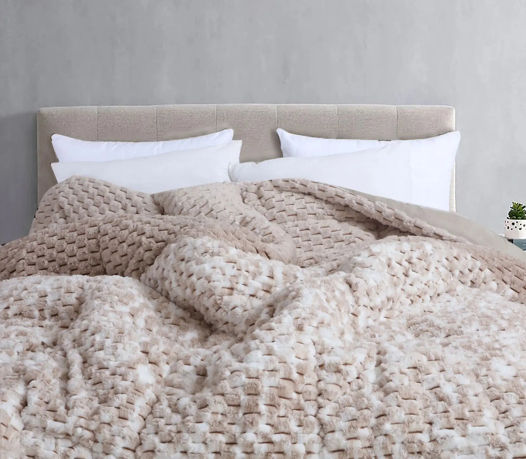 Moonlight WInter Fauxfur double bed Blanket - grahsajja