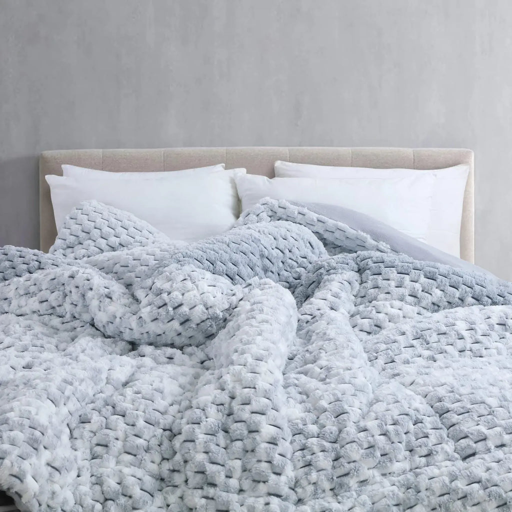 Moonlight WInter Fauxfur double bed Blanket - grahsajja