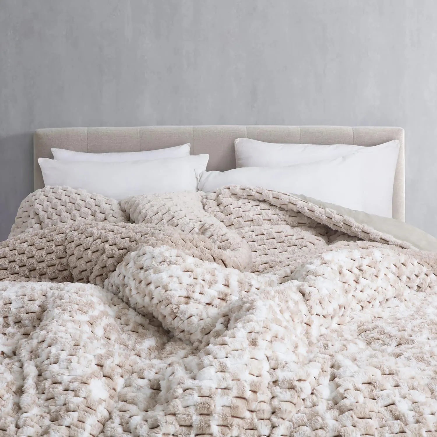 Moonlight WInter Fauxfur double bed Blanket - grahsajja