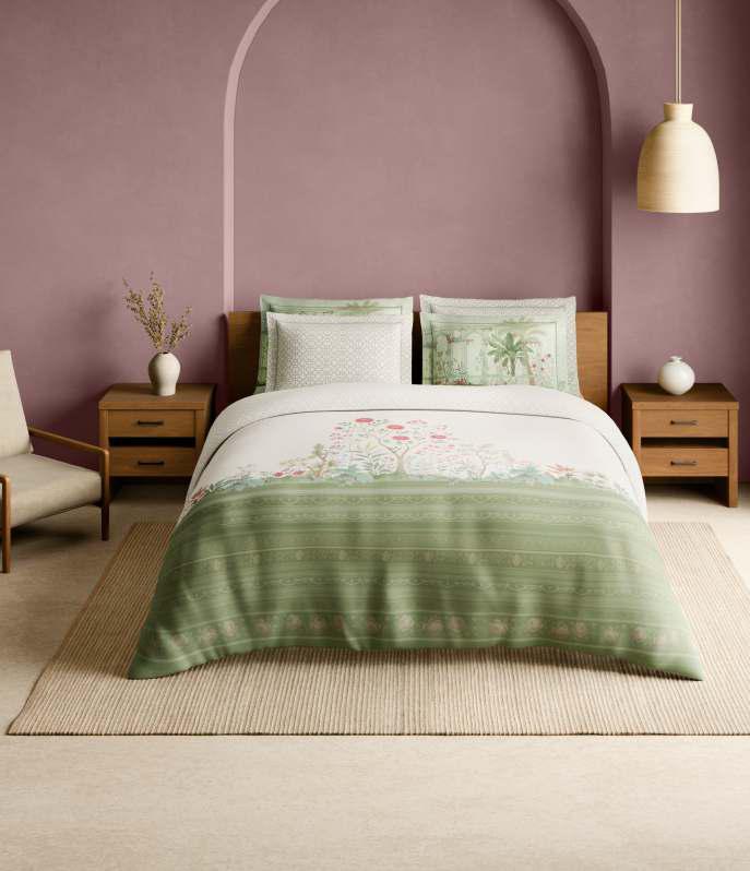 Spaces The Luxe Edit 100% Cotton 300 TC Sateen Botanic Large Bedsheet with 4 Pillow Covers, MERAKI BLOOMS OF INDIA Star White