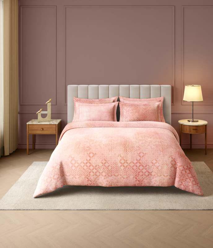 Spaces The Luxe Edit 100% Cotton 350 TC Sateen Botanic Large Bedsheet with 4 Pillow Covers, NORA LUMINOUS REVERIE Pearl