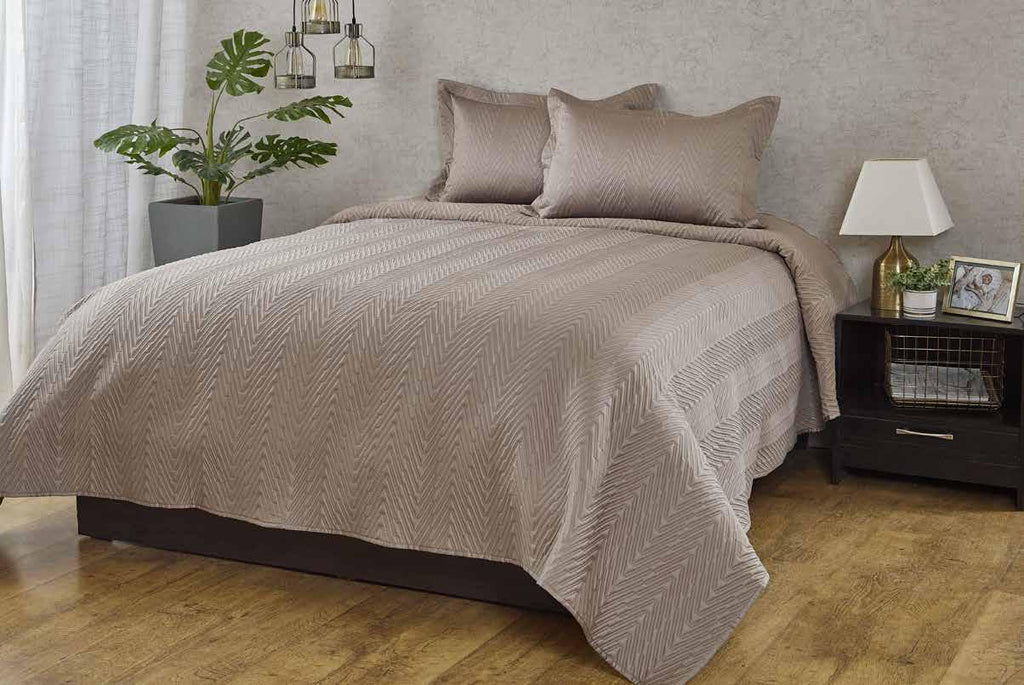 Anna Simona Helm Bedspread 400 TC Cotton Satin SAND