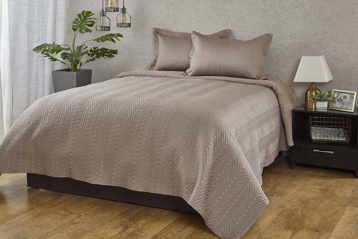 Anna Simona Helm Bedspread 400 TC Cotton Satin SAND