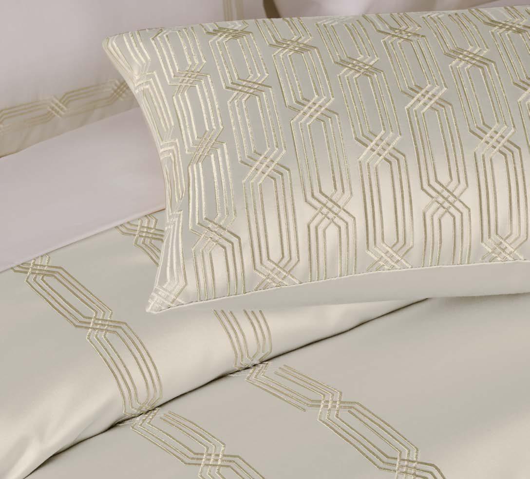 Ddecor Live Beautiful Luxor Collection Bedding Gift 7 pcsSet Estella Oatmeal