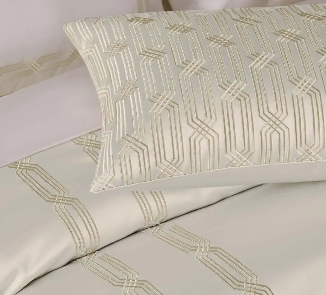 Ddecor Live Beautiful Luxor Collection Bedding Gift 7 pcsSet Estella Oatmeal D'Decor