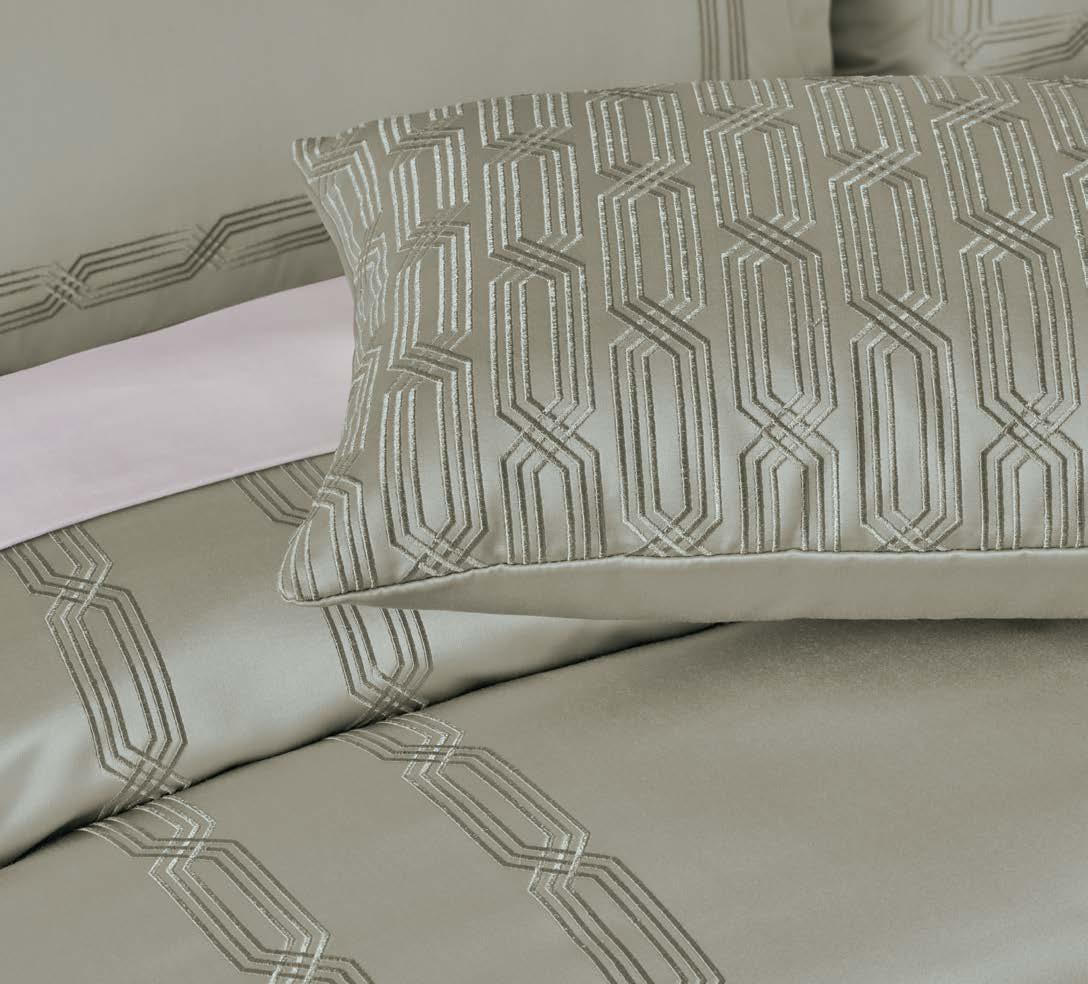 Ddecor Live Beautiful Luxor Collection Bedding Gift 7 pcsSet Estella Silver