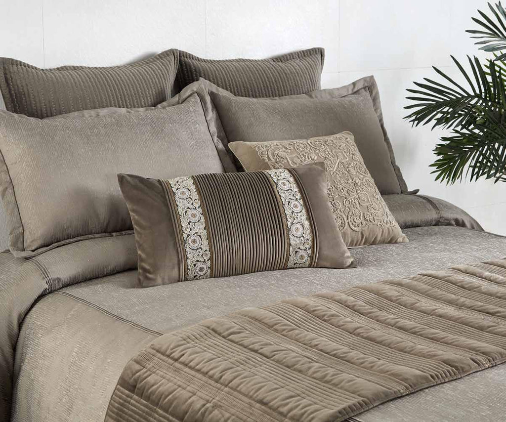 Anna Simona Souvereign Duvet Ensemble Jacquard