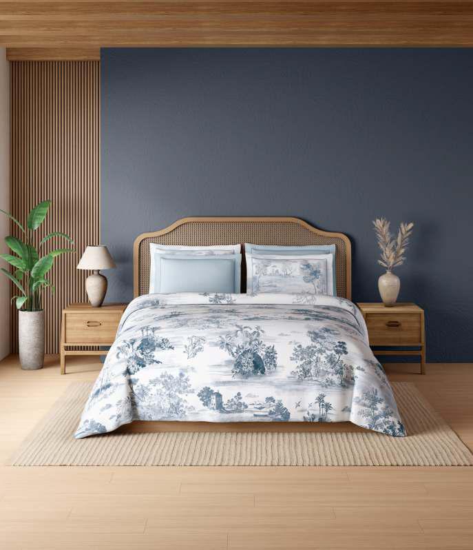 Spaces Sierra Indian Safari 100% Cotton 210 TC Sateen Botanic Large Bedsheet with 2 Pillow Covers, Niagra Mist