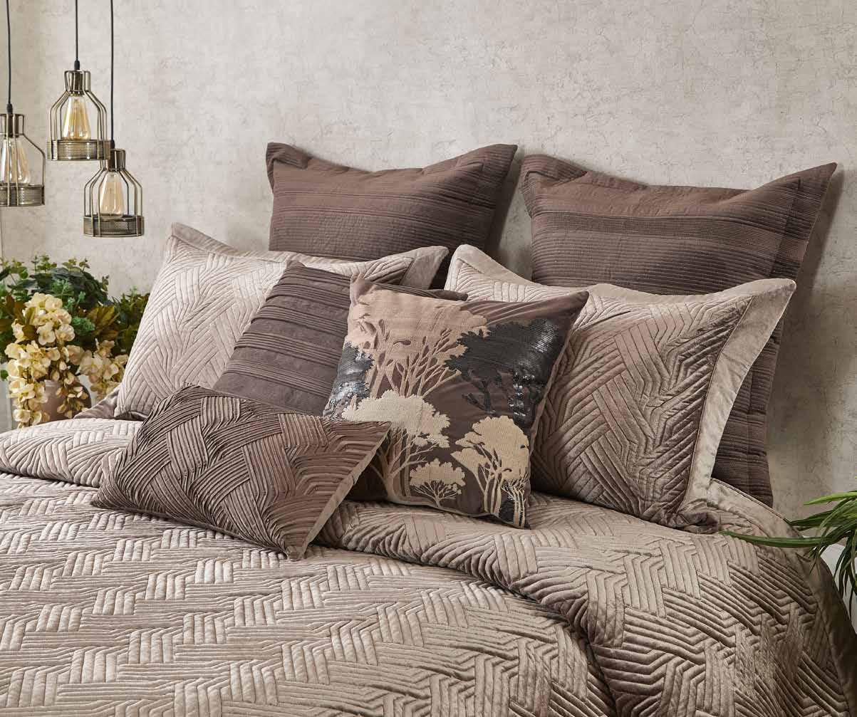Anna Simona Cascade Bedspread Velvet