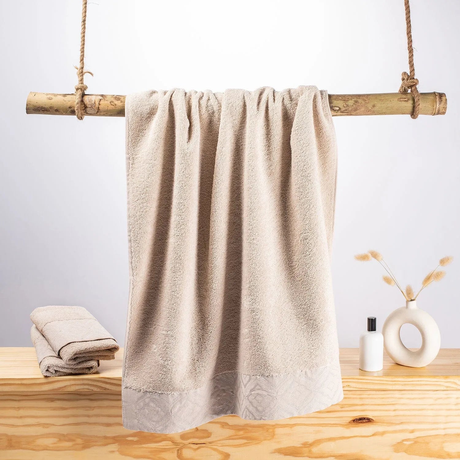 Picasso Bath Towel - Pastoral Diana | Color : Beige