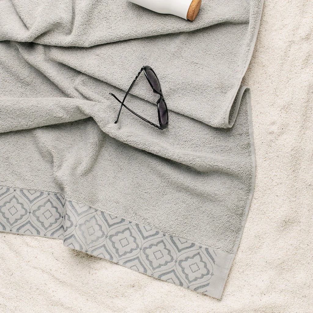 Picasso Bath Towel - Pastoral Diana | Color : Grey