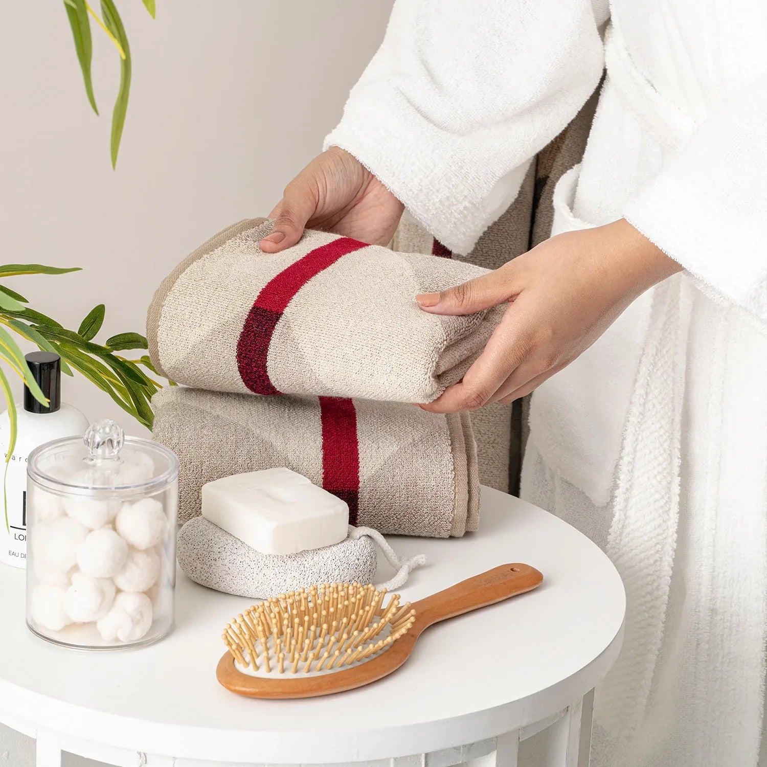 100% Luxury 2pcs Cotton Hand Towel - Pure Indulgence | Color : Coffee 02