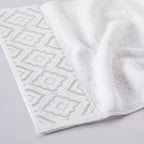 Picasso Bath Towel - Pastoral Diana | Color : White