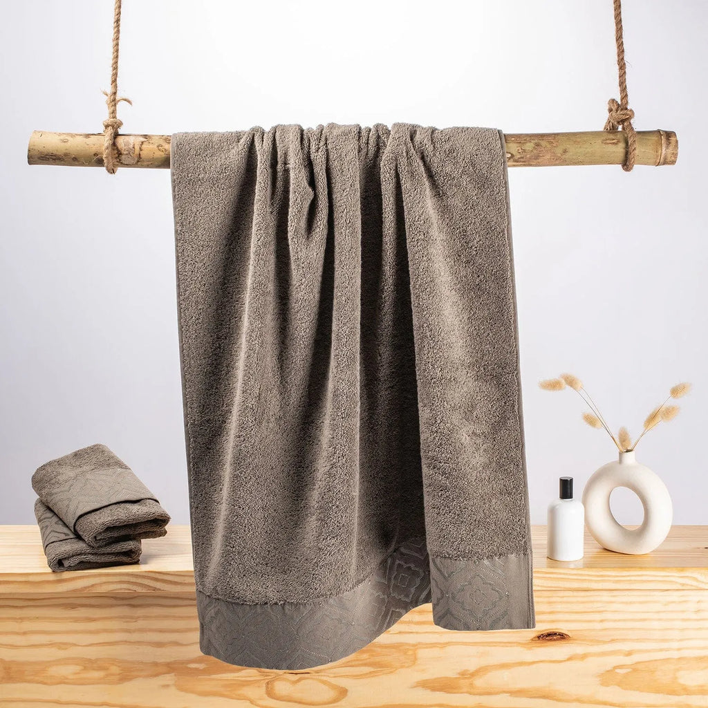 Picasso Bath Towel - Pastoral Diana | Color :  Dark Green