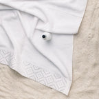 Picasso Bath Towel - Pastoral Diana | Color : White