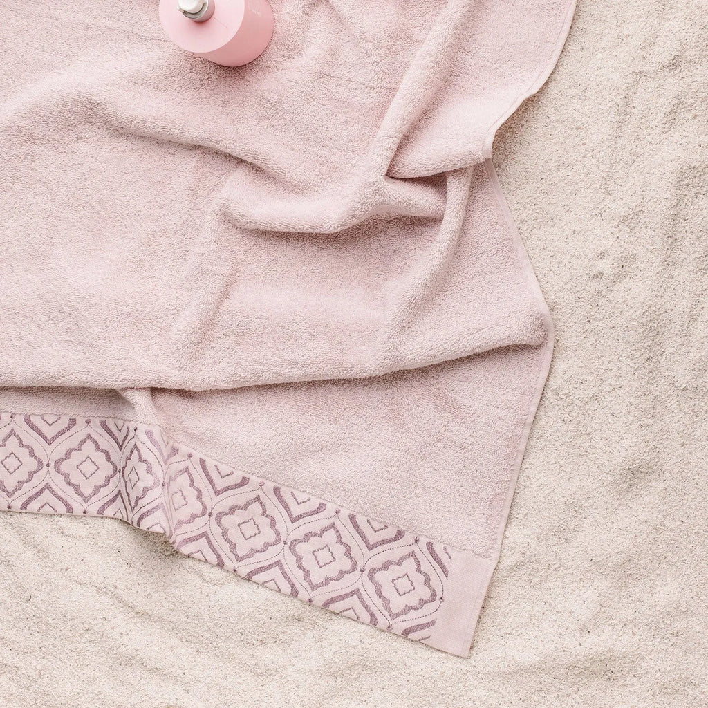 Picasso Bath Towel - Pastoral Diana | Color : Rose