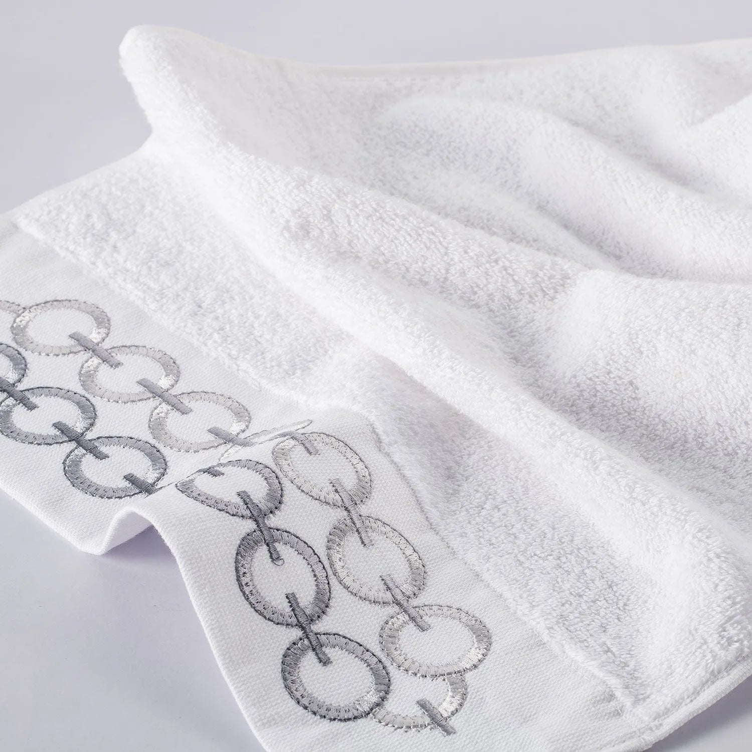 Picasso Towel - Pastroal Delta Bath | Color : White