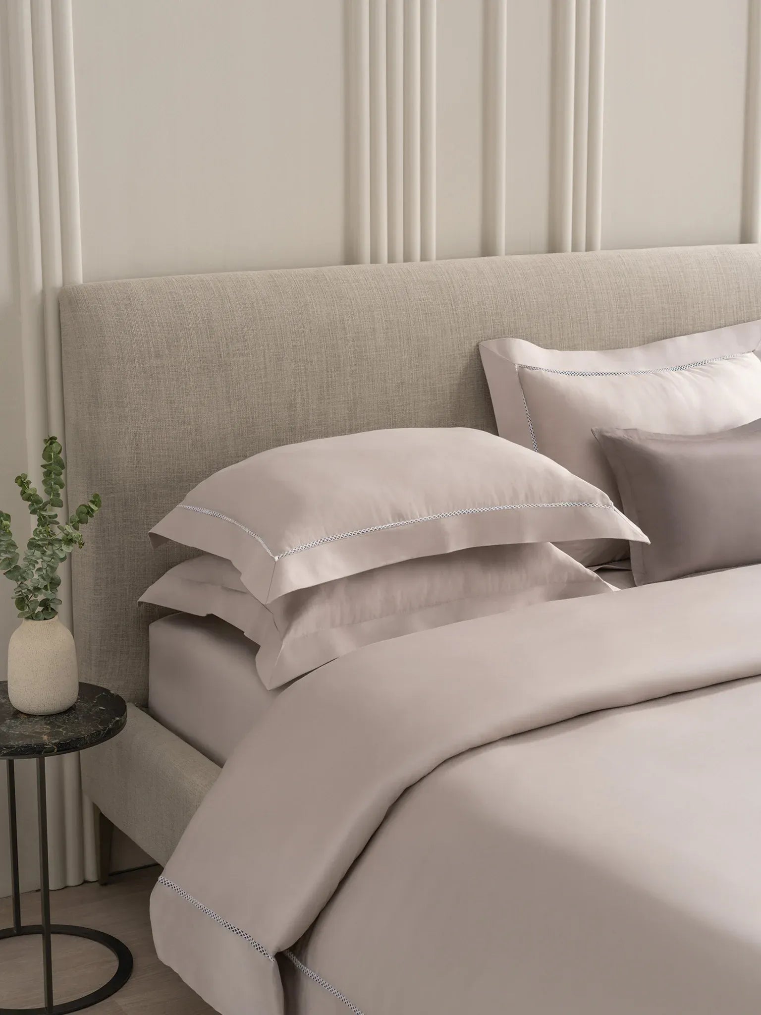 GRACE-RHINO GREY KING BED SHEET SET | 1 KING BEDSHEET, 2Pcs PILLOW COVERS