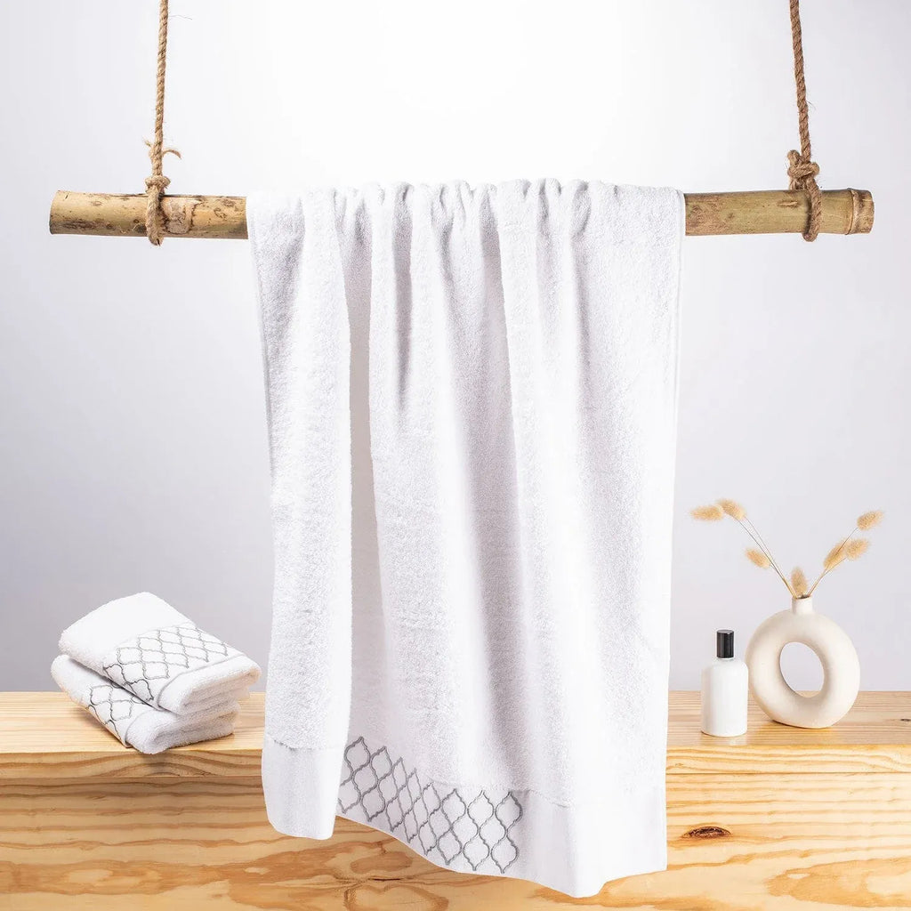 Picasso Towel - Pastoral Ares Bath | Color : White