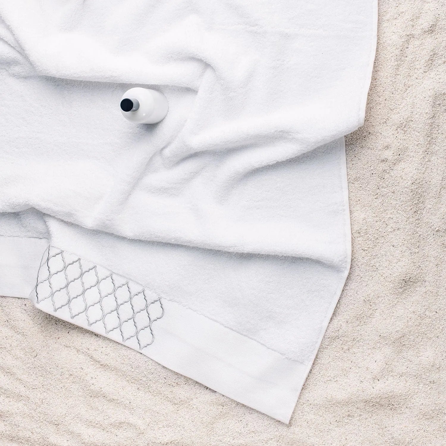 Picasso Towel - Pastoral Ares Bath | Color : White