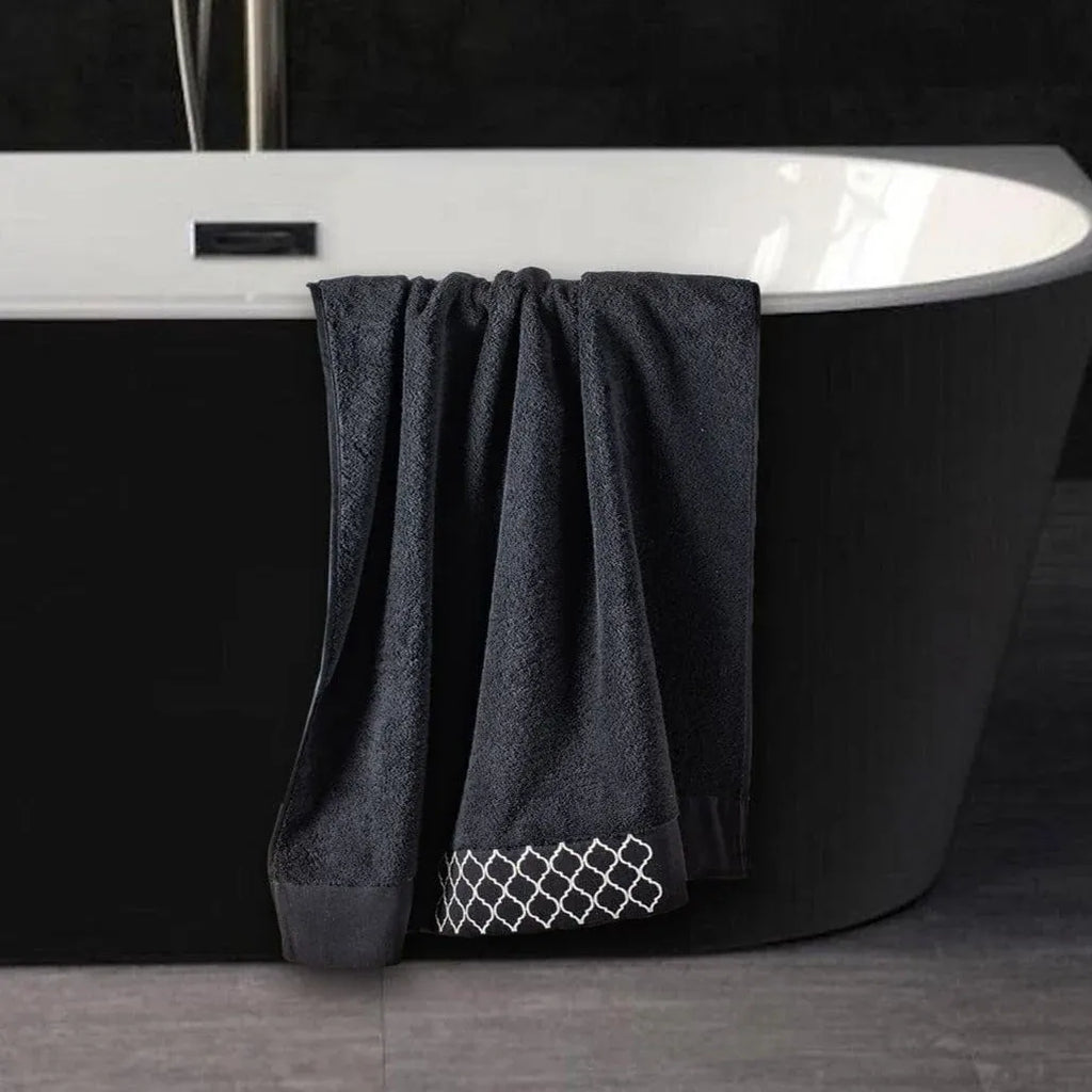 Picasso Towel - Pastoral Ares Bath | Color : Black