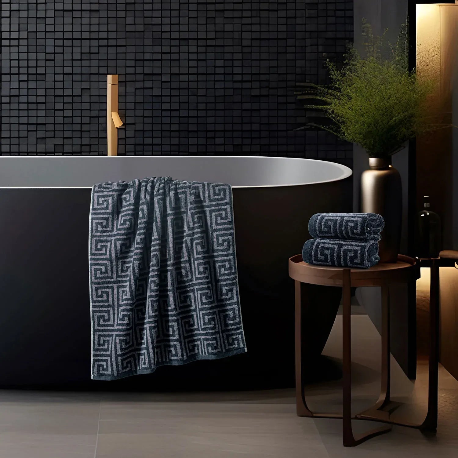 ROMA Bath Towel - All Over | Color : Black