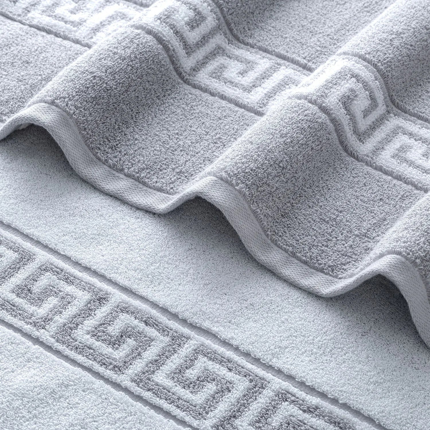 ROMA Bath Towel - Border I Color : Light Grey