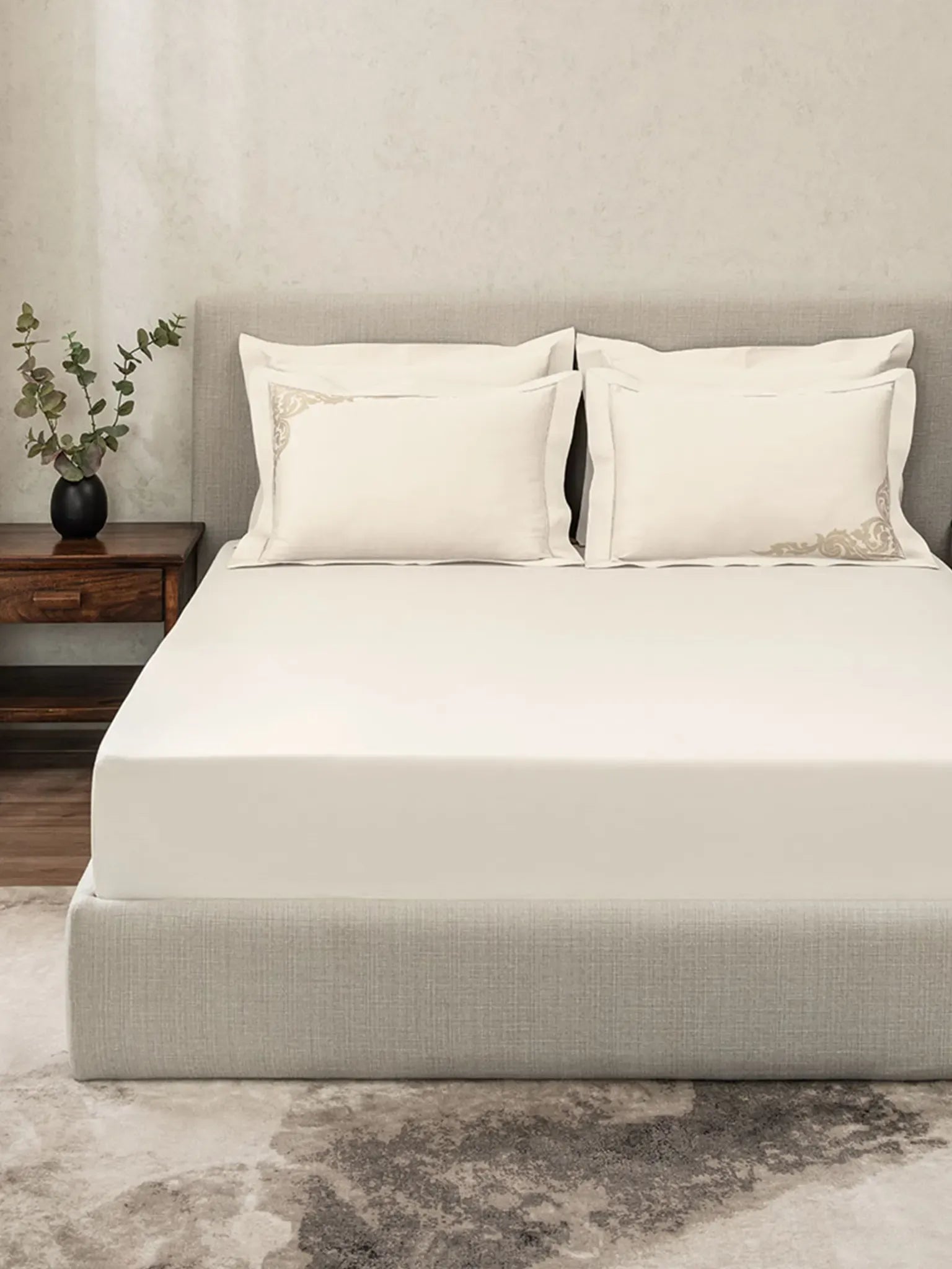 BAROQUE-SNOW WHITE KING BED SHEET SET | 1 KING BEDSHEET , 2Pcs PILLOW COVERS