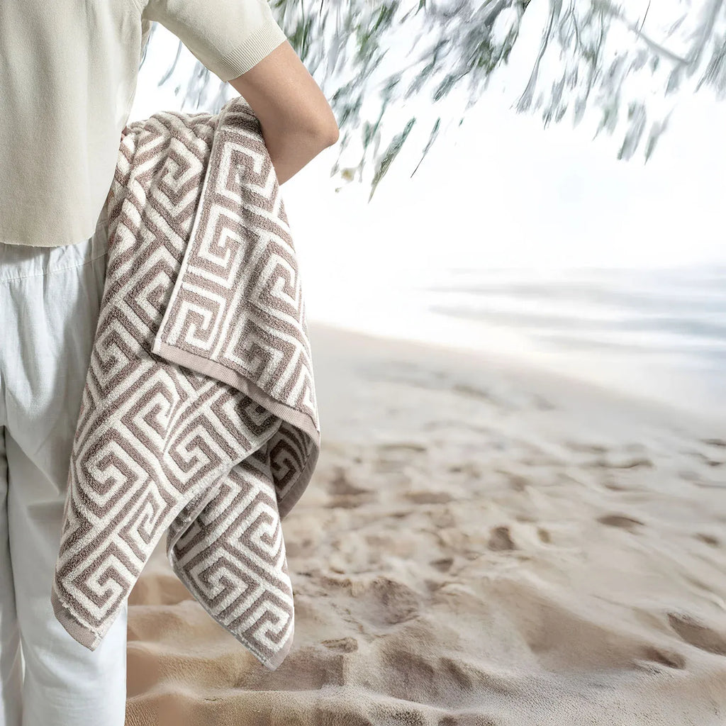 ROMA Bath Towel - All Over | Color : Camel