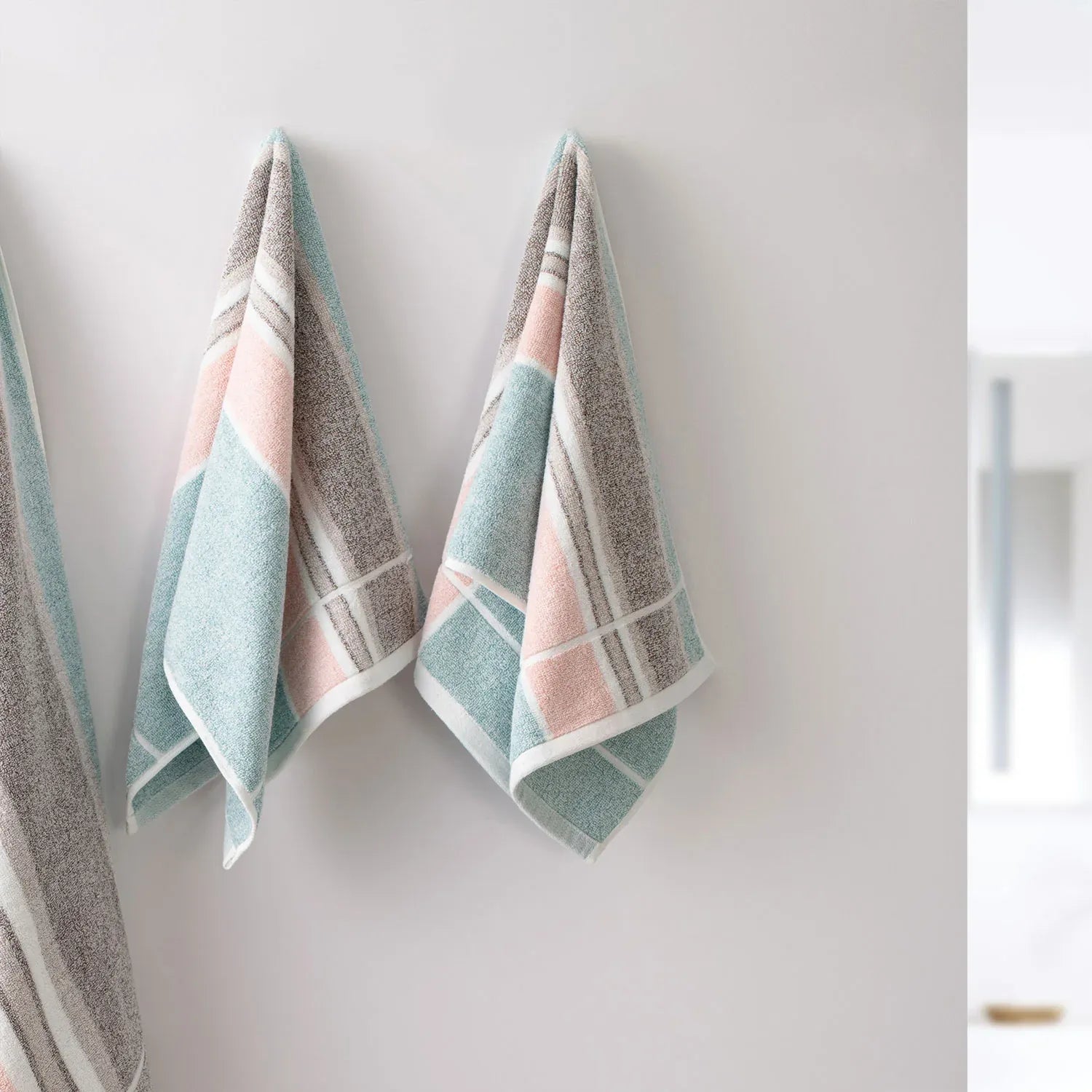 The Bamboo 2 Pcs Hand Towel – Ultra-Absorbent Elegance for Everyday Use| Color : Blue 05