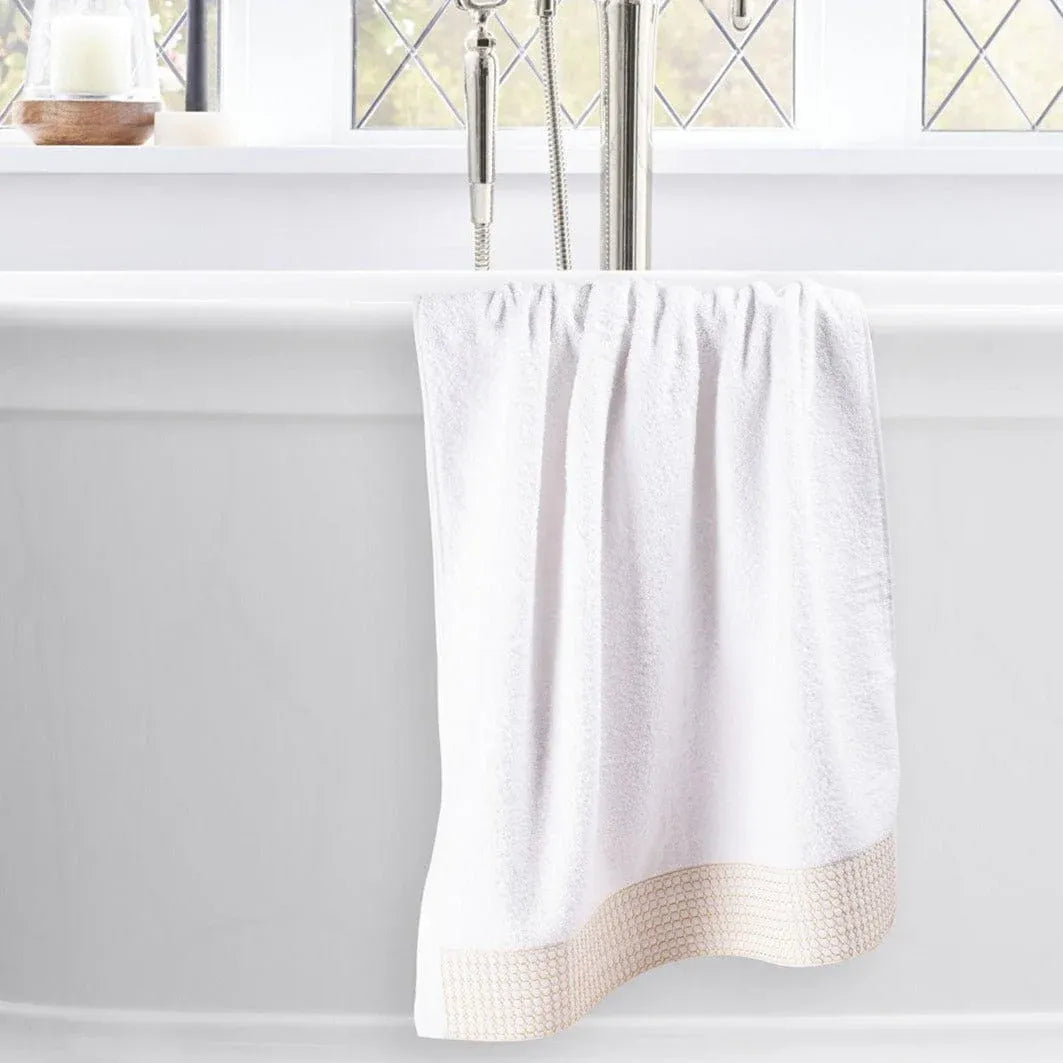 Picasso Towel - Honey Comb Bath | Color :  White