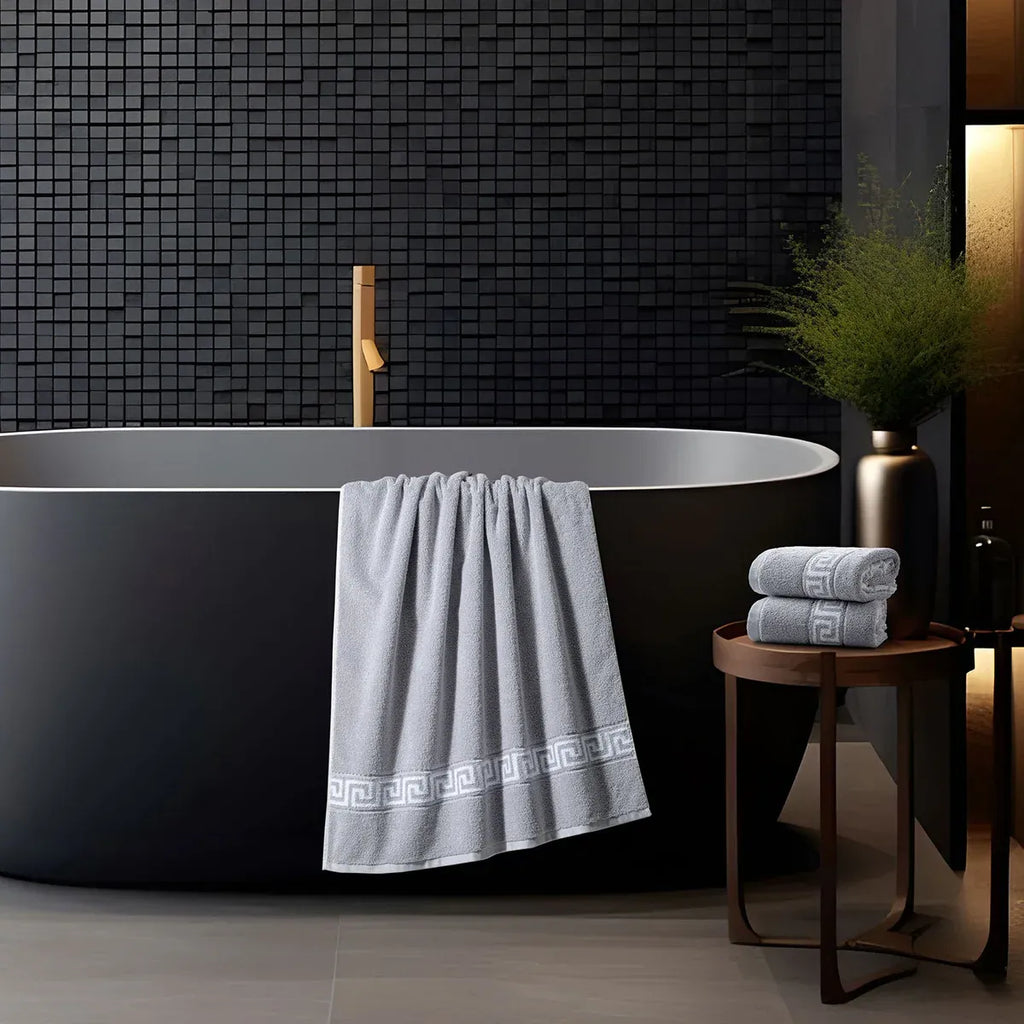 ROMA Bath Towel - Border I Color : Light Grey