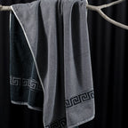 ROMA Bath Towel - Border I Color : Black