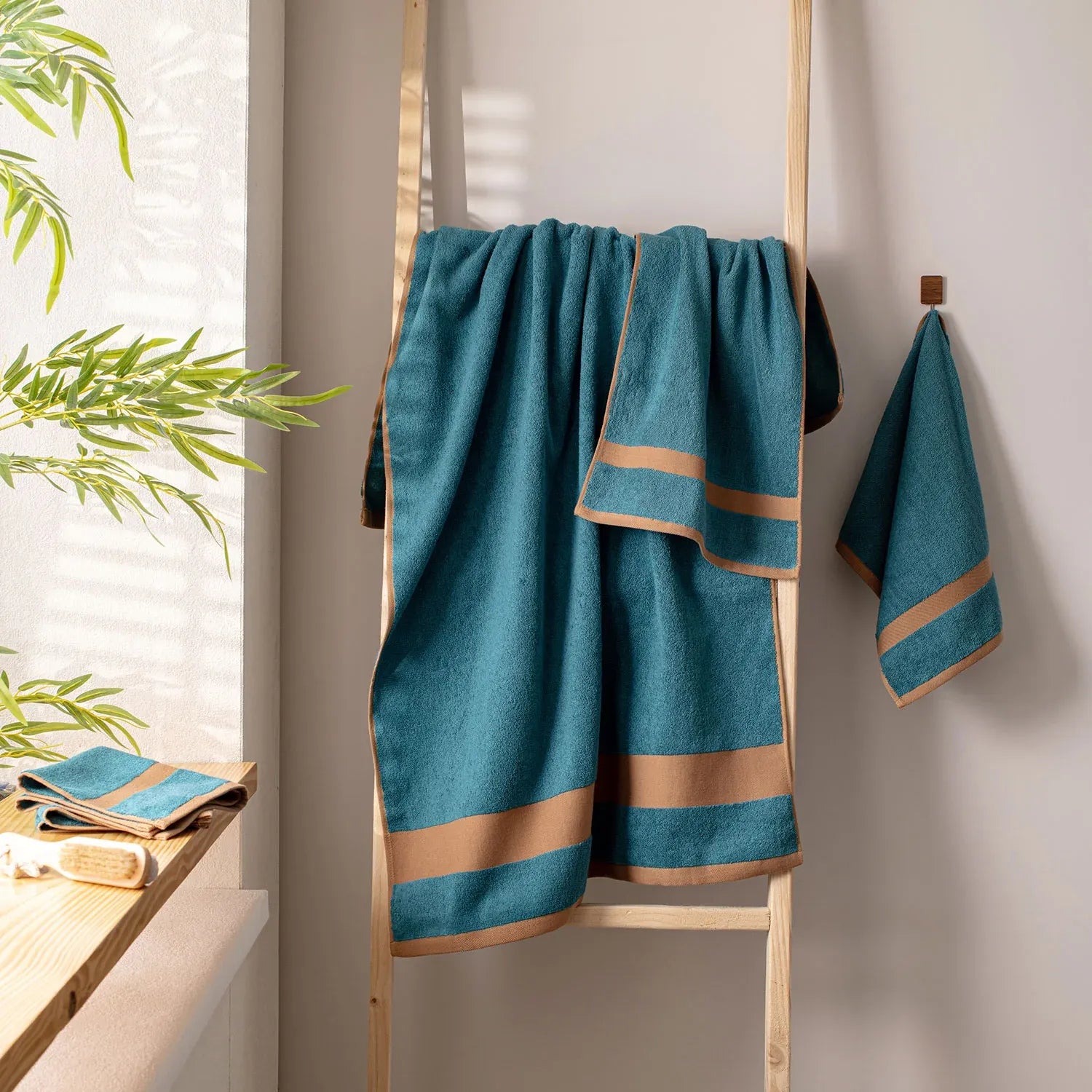 100% Luxury Cotton Bath Towel - Pure Indulgence | Color : Blue 04
