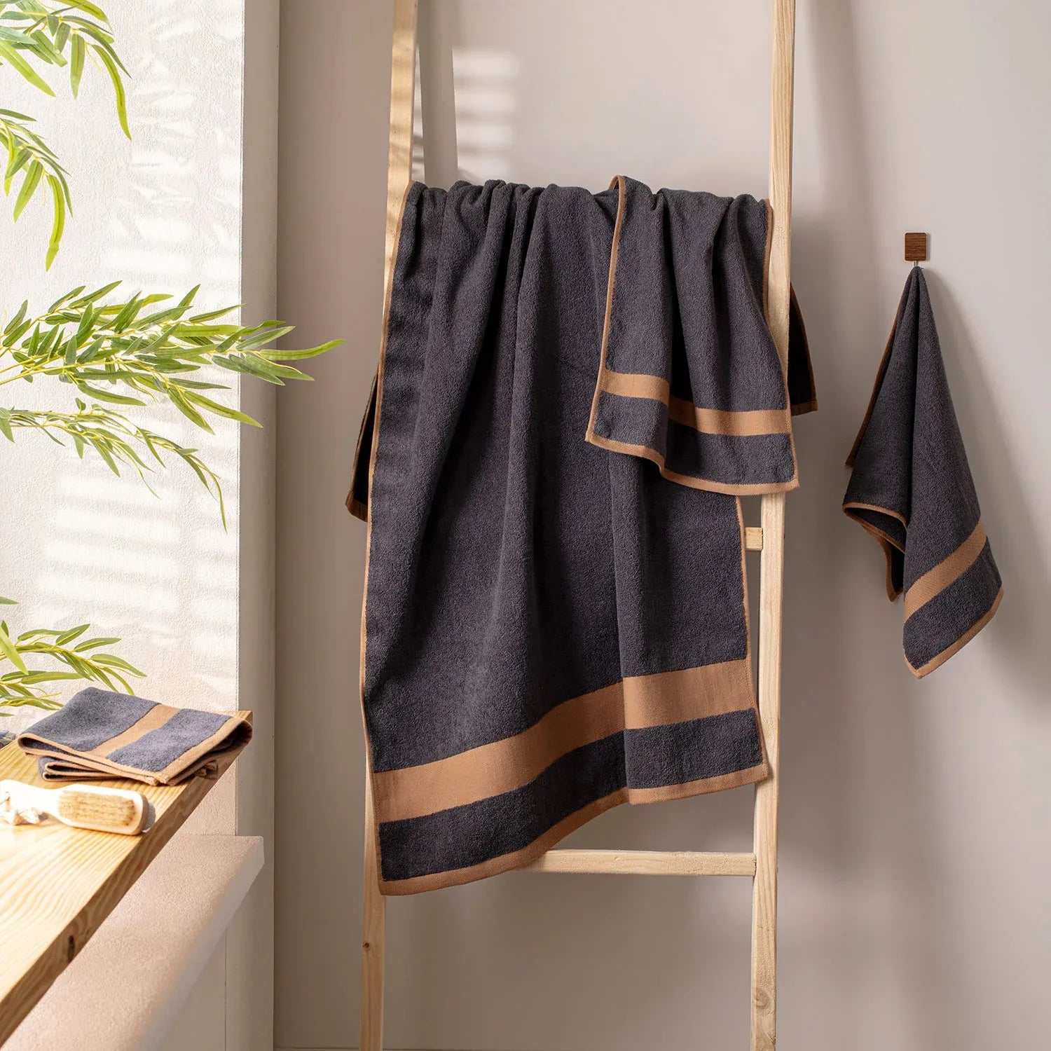 100% Luxury Cotton Bath Towel - Pure Indulgence | Color : Dark Grey 04