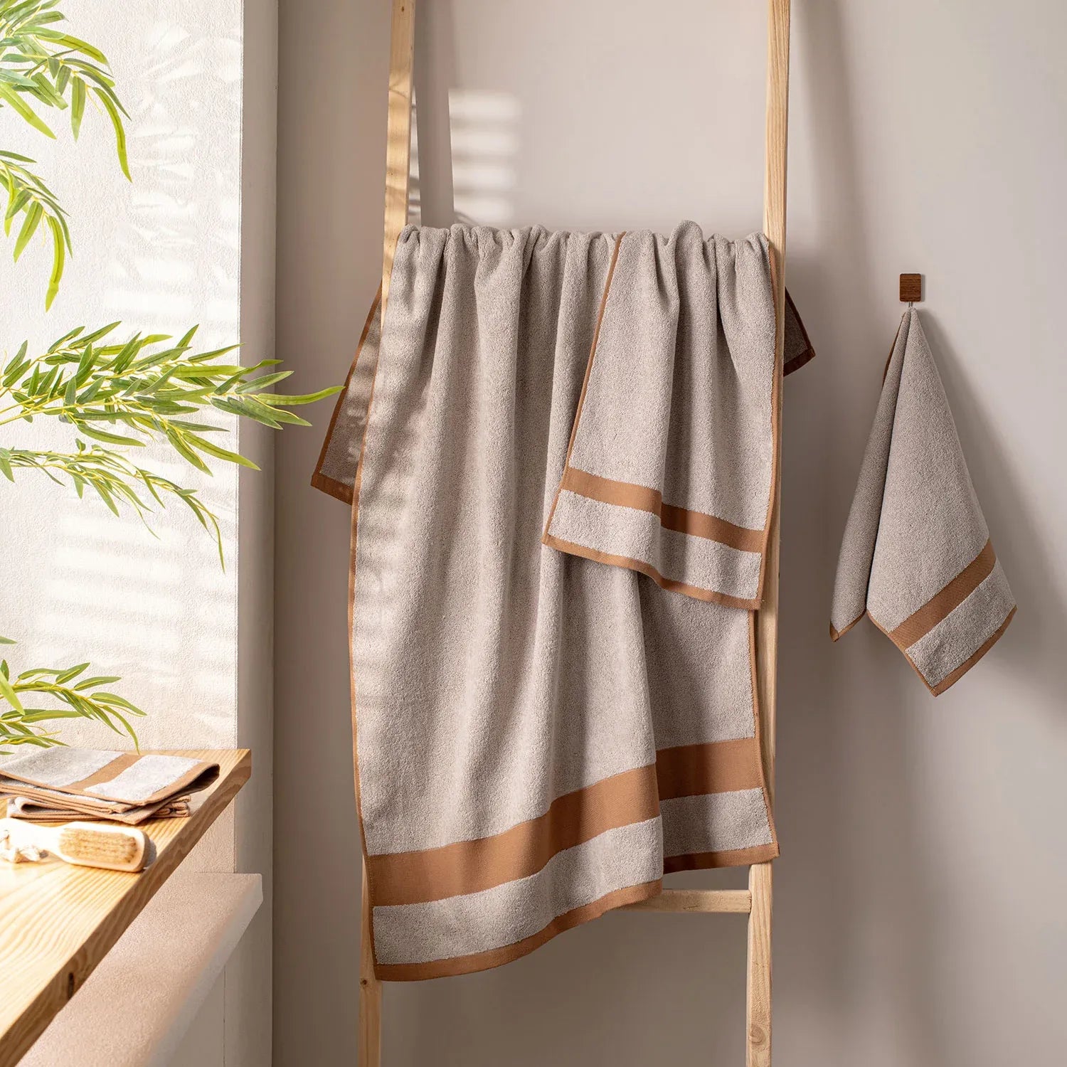 100% Luxury Cotton Bath Towel - Pure Indulgence | Color : Off-White 04