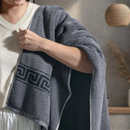 ROMA Bath Towel - Border I Color : Black