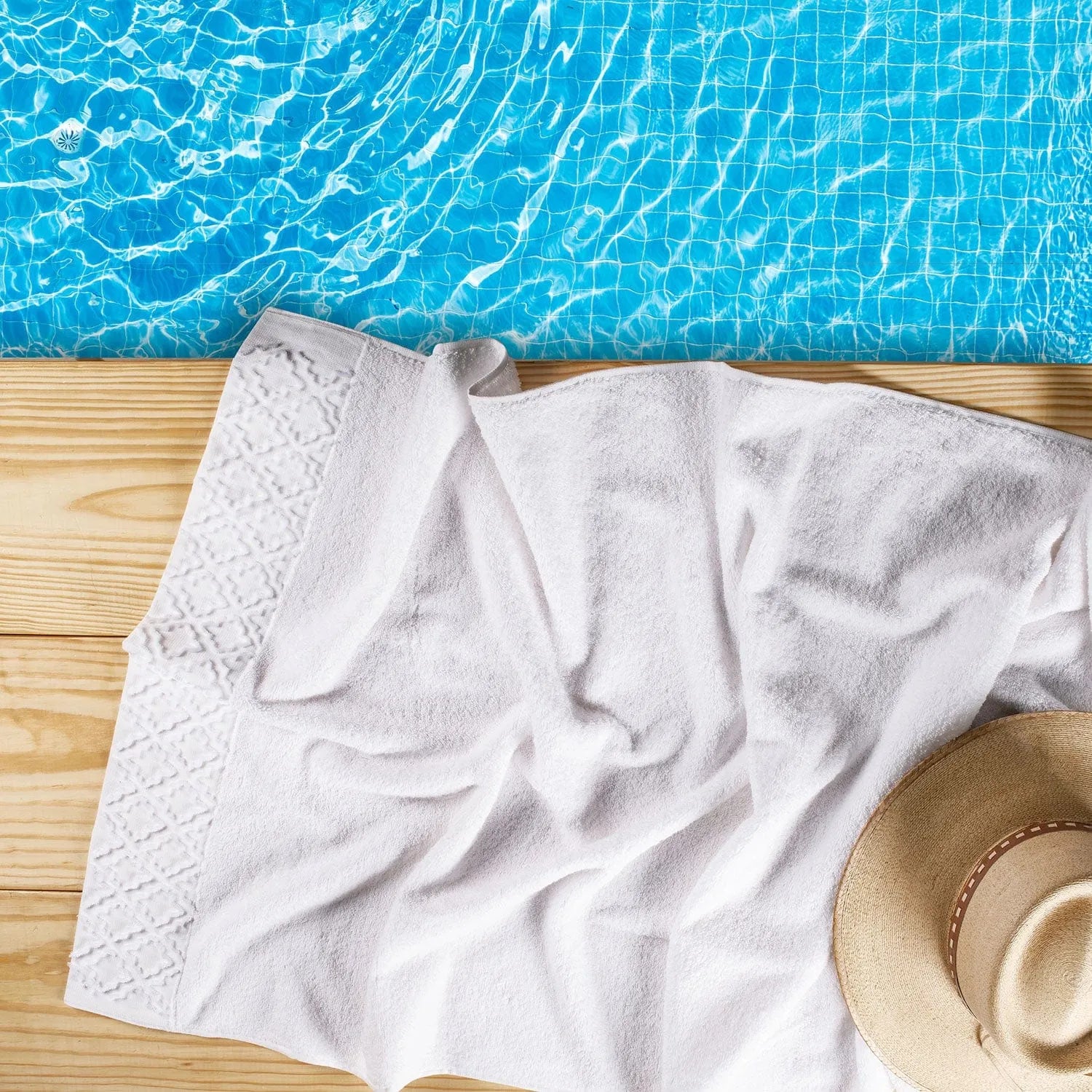 Picasso Towel - Passion Lisa Bath | Color : White