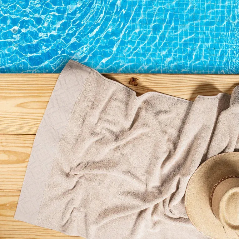 Picasso Bath Towel - Pastoral Diana | Color : Beige