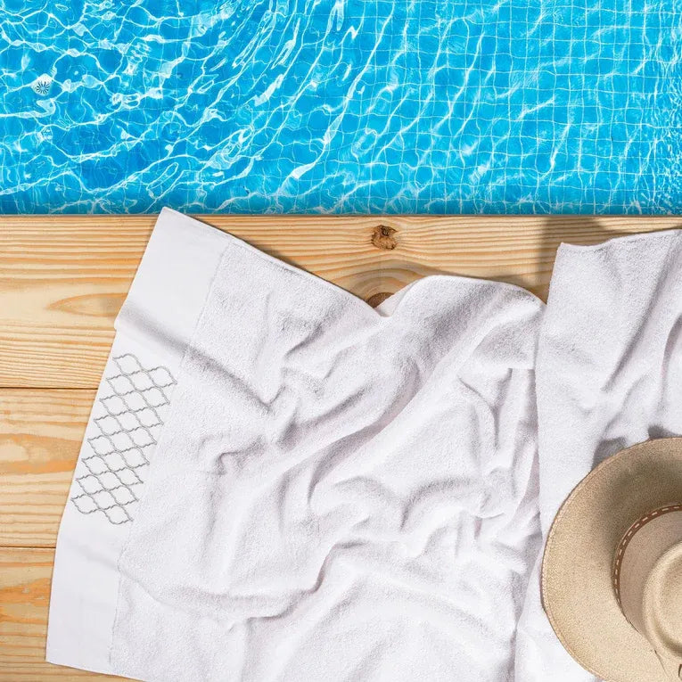 Picasso Towel - Pastoral Ares Bath | Color : White