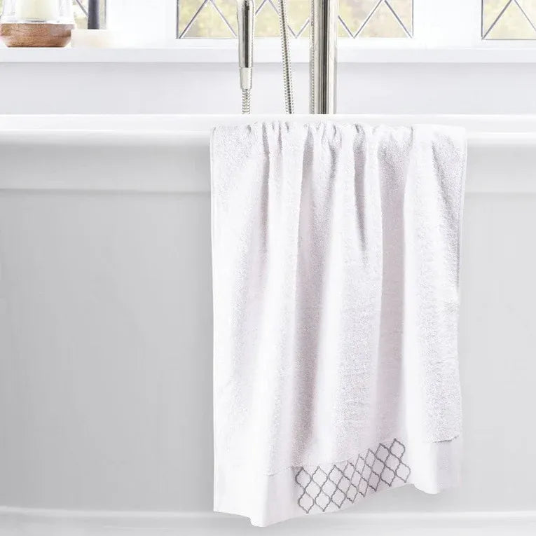 Picasso Towel - Pastoral Ares Bath | Color : White