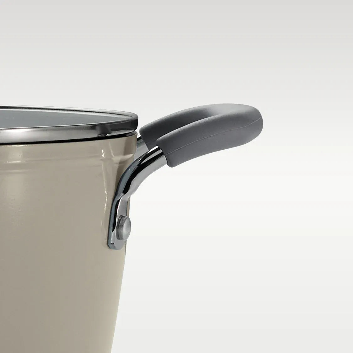 Velo Forged Casserole 24 cm - Sand