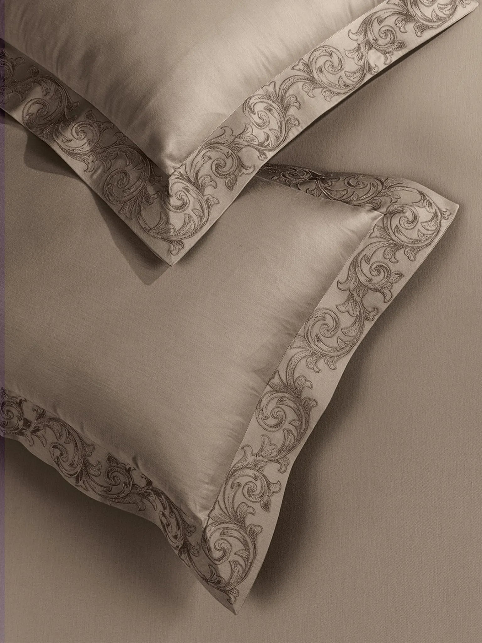 FILIGREE-SAVANNAH TAN KING BED SHEET SET| 1 KING BEDSHEET , 2Pcs PILLOW COVERS