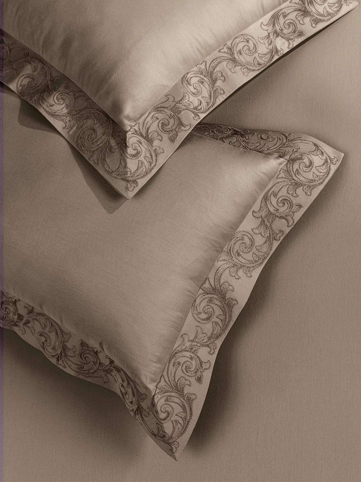 FILIGREE-SAVANNAH TAN KING BED SHEET SET| 1 KING BEDSHEET , 2Pcs PILLOW COVERS