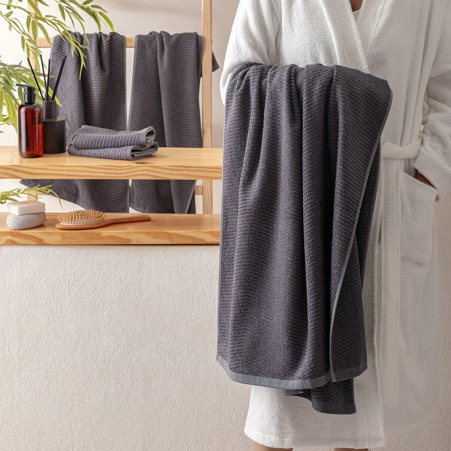 The Bamboo Bath Towel – Lightweight Luxury with Superior Absorbency | Color : Grey 04